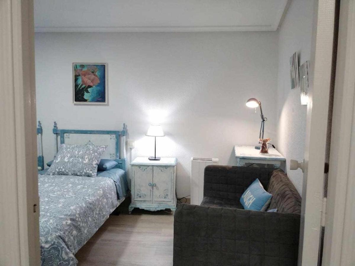 Toledo Feliz Apartments Room photo
